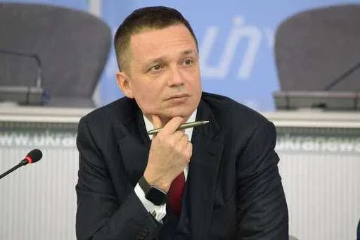 Навіщо Офіс Зеленського жене в маси «антизахідні хвилі»? – From-UA: Новини України