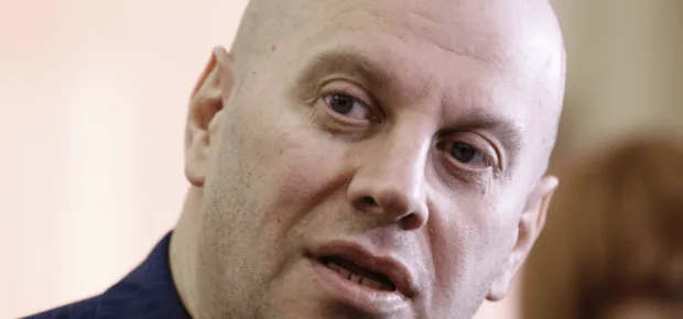 Михайло Бродський, партнер секретар РНБО Данілова торгував в Епіцентрі бронежилетами отриманних від волонтерів – From-UA: Новини України