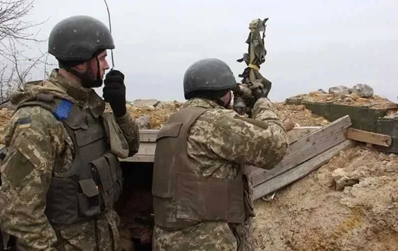 Зеленский осознанно подставляет армию и врет
