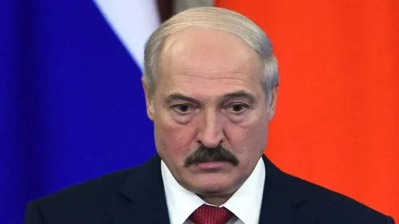 Метаморфози Лукашенка: від «сильного лідера» до жалюгідної маріонетки за один місяць – From-UA: Новини України