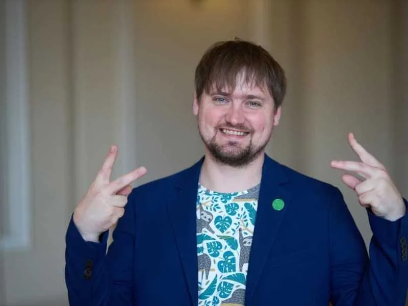 “Слуга” Санченко – доходів немає, а квартиру в Києві купив за 3,5 млн грн – розпил на авторських правах?