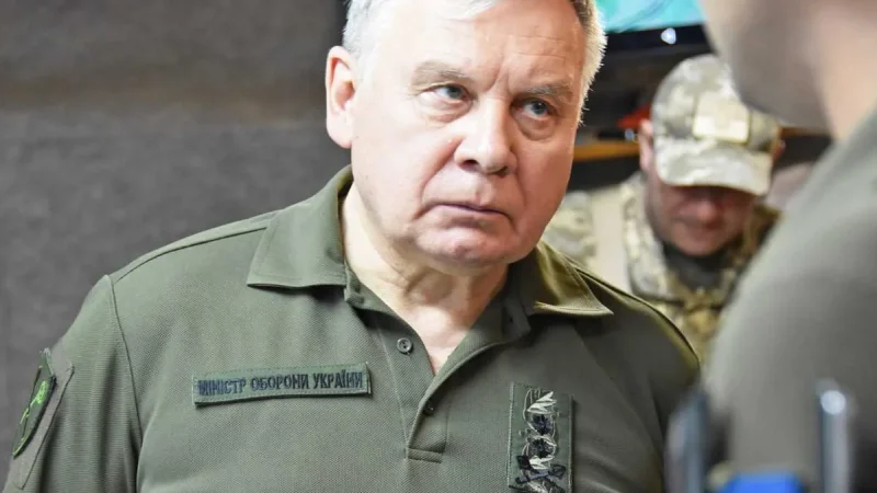 Міністру оборони нарахували 753 171 грн, матеріальна допомога 75 тисяч – From-UA: Новини України