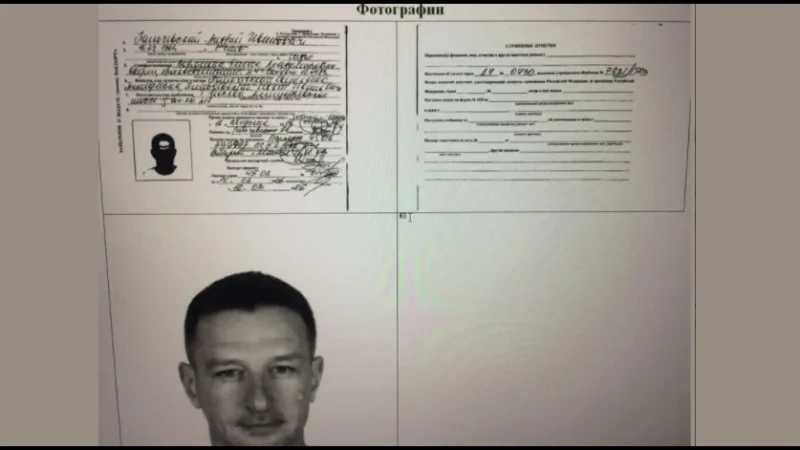 У Пальчевського російські паспорти. В 2000 році від ще служив в армії РФ. Документи – From-UA: Новини України