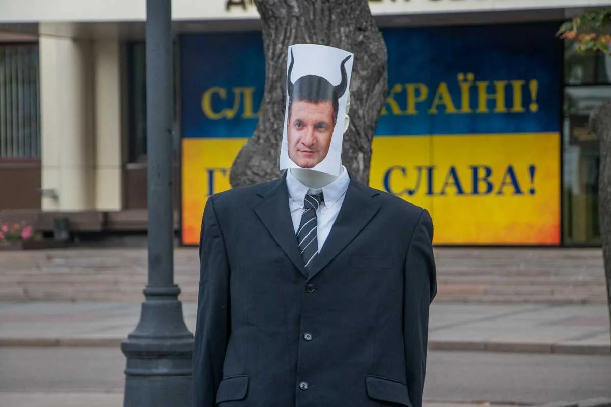 Семейство Аваковых при подозрительных обстоятельствах заполучило недвижимость Маркаровой