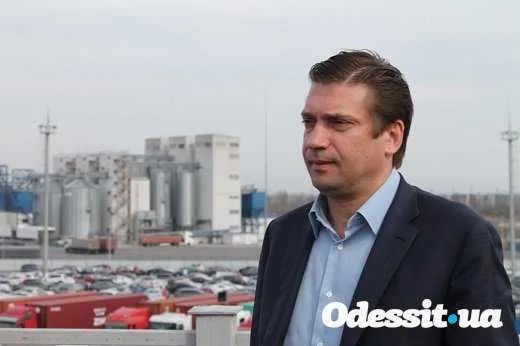 Александр Эйсмонт: директор ООО «Евротерминал» оказался беглым уголовником с румынским паспортом – From-UA: Новини України