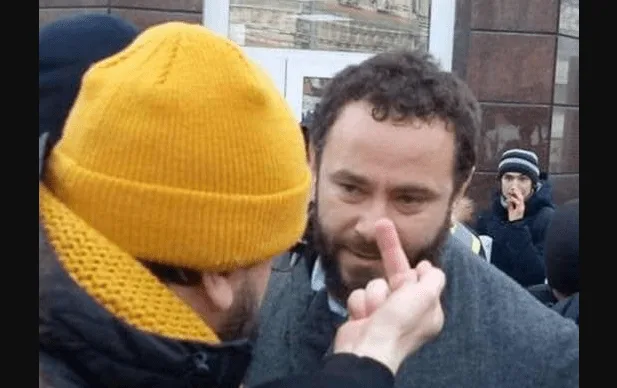 Охорона Дубинського побила ветерана за запитання, йому знадобилась медична допомога (ВІДЕО) – From-UA: Новини України