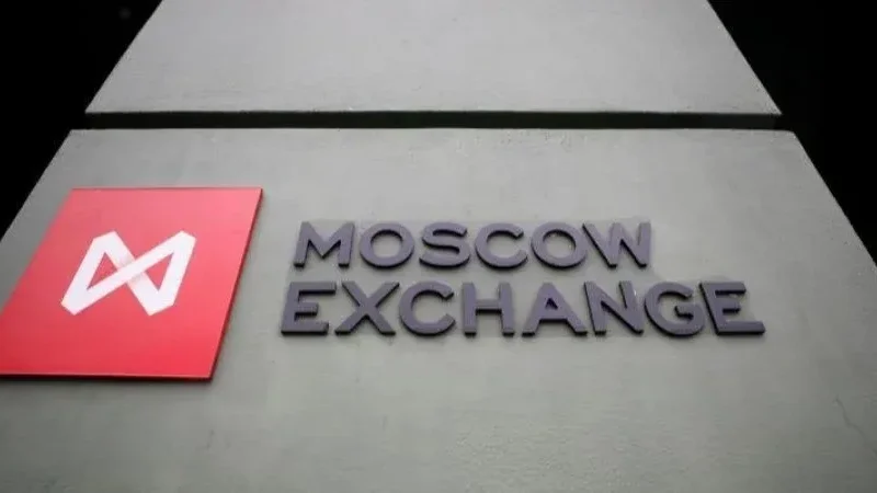 Фондовий ринок Росії обвалився на тлі “визнання” Путіним ЛДНР – From-UA: Новини України