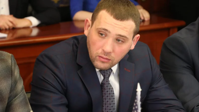 Сергей Шайхет собрался Путина встретить с караваем. – From-UA: Новини України