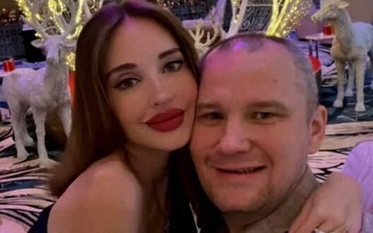 Богдан Торохтий “слуга” из групы контрабандиста Павлюка меняет машины, как перчатки, и шляется по заграницам (+видео) – From-UA: Новини України