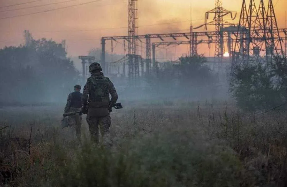 Лисичанськ. Ситуація навколо міста дуже складна, але передумов для паніки, розвалу фронту нема – Бутусов