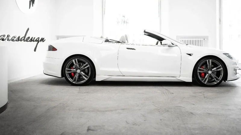 Проект преобразования Tesla Model S рождает потрясающий двухдверный кабриолет – From-UA: Новини України