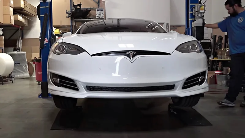 Tesla Model S заменяет носовой обтекатель обновленным комплектом передней панели Unplugged Performance – From-UA: Новини України