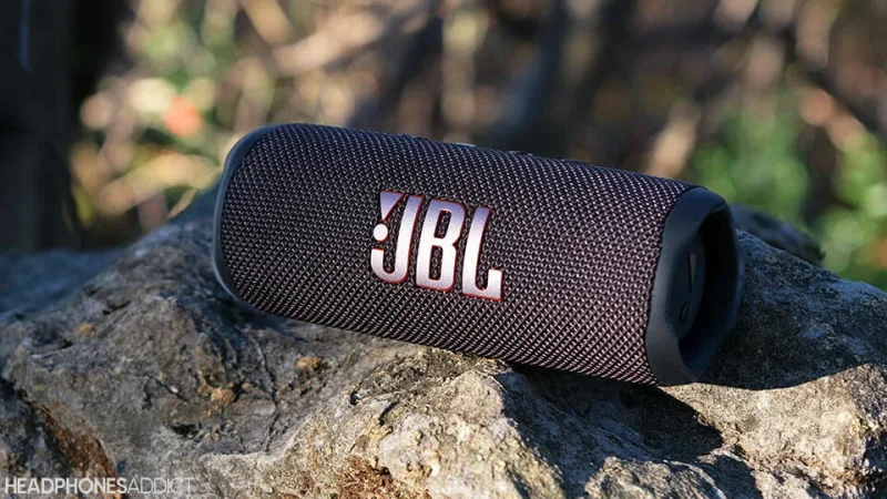 Топ-3 лучшие колонки JBL для путешествий и активного отдыха – From-UA: Новини України
