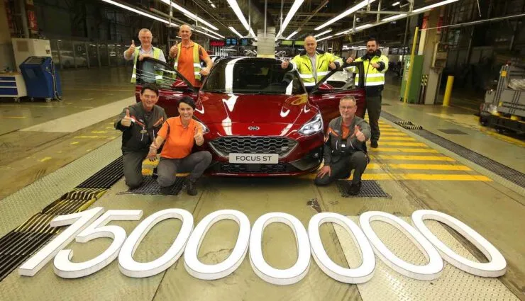 Отчет: Ford может продать немецкий завод в Саарлуисе преследователю Tesla BYD из Китая