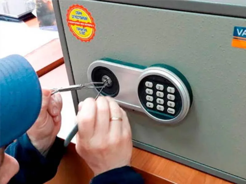 Аварийное открытие сейфа