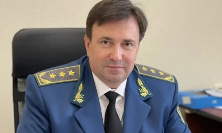 Руслан Черкасский отправил сожительницу заграницу с 760 тысячами украденых долларов – From-UA: Новини України