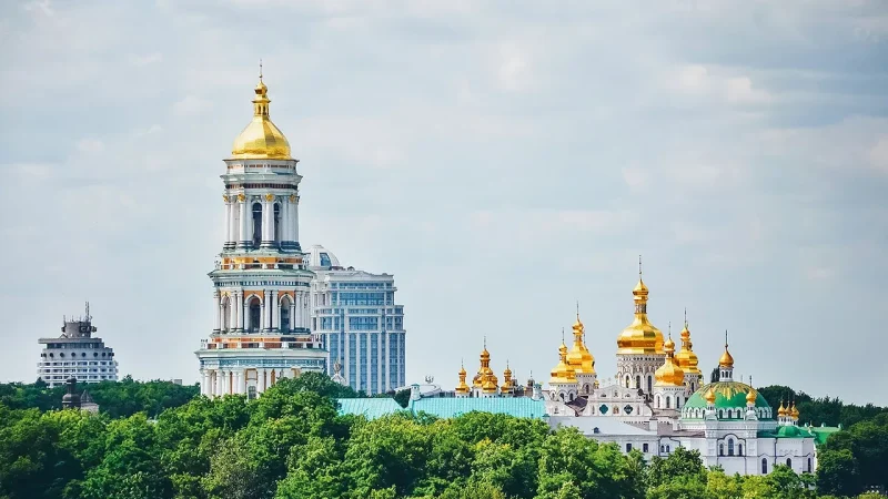 Подобова оренда квартири в Києві на Паску – From-UA: Новини України