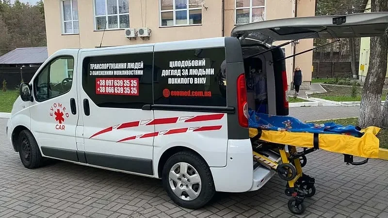 Унікальний підхід до кожного пацієнта: як EVOMED забезпечує комфорт у транспортуванні лежачих хворих – From-UA: Новини України