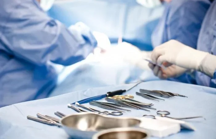 Хирург в Киеве — консультация и современная хирургическая помощь | Universum Clinic – From-UA: Новини України